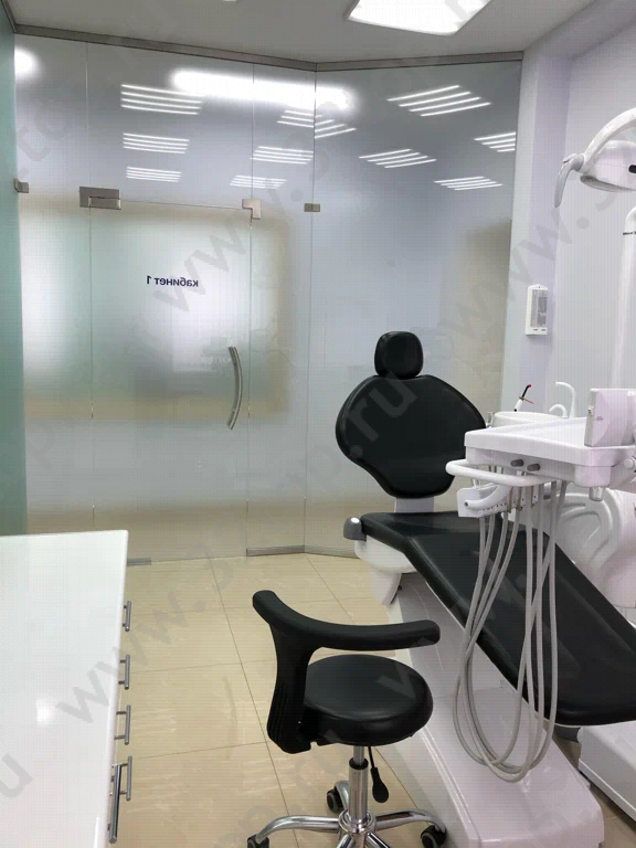 Стоматологический центр SEN-CLINIС (СЕН КЛИНИК) на Красноармейском